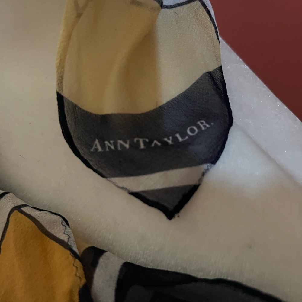 Ann Taylor Black and Red Silk Scarf - Picture 2 of 4